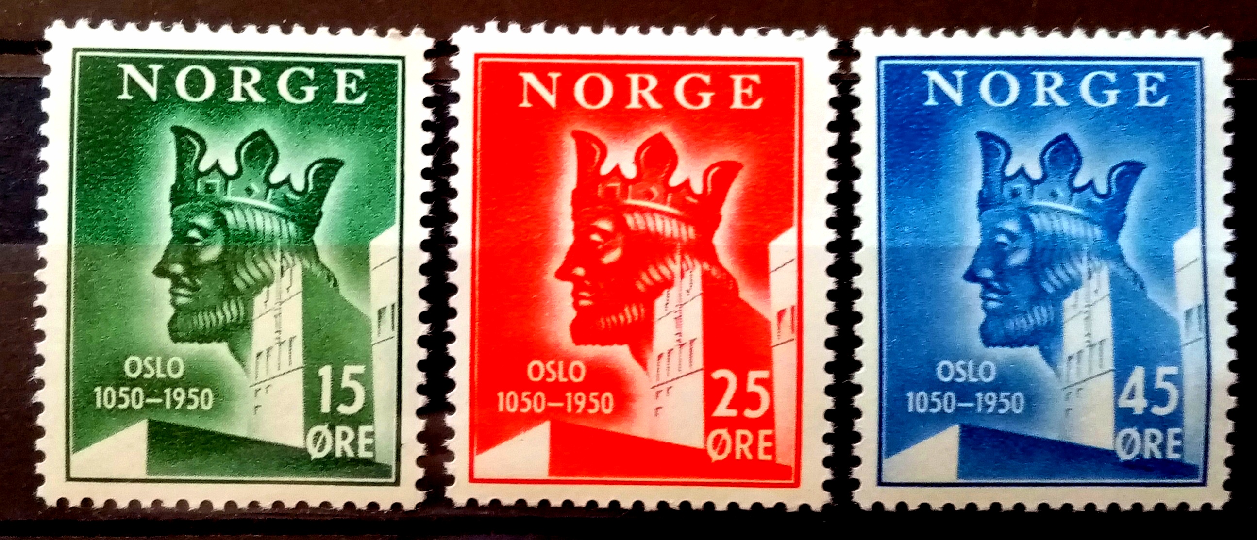 Norge - Nk 383-85. Oslo 900 år. (1950) **