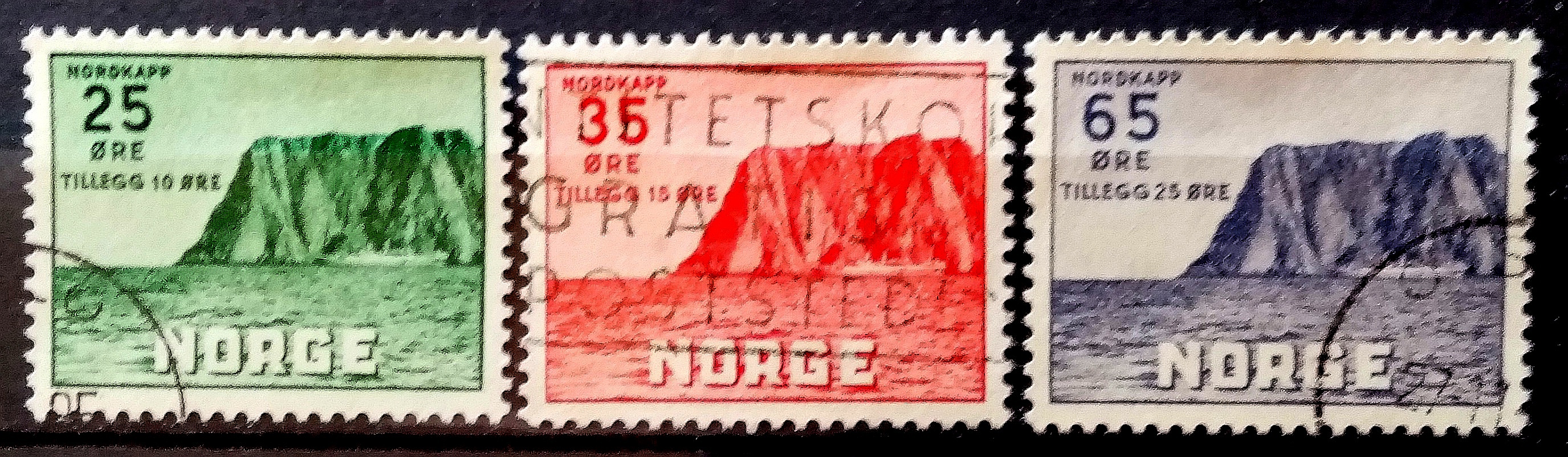 Norge. - Nk 445-47. Nordkapp V.  (1957)