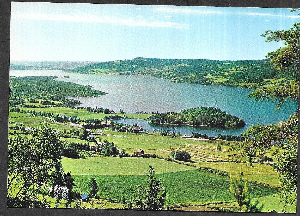 Parti fra Mjøsa. Norges lengste innsjø. - Normann. F-1-43. - [315]