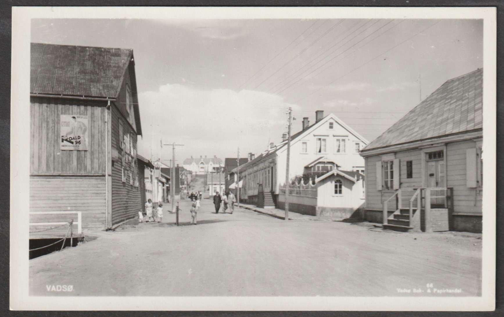 Vadsø. Vadsø Bok- & Papirhandel 66