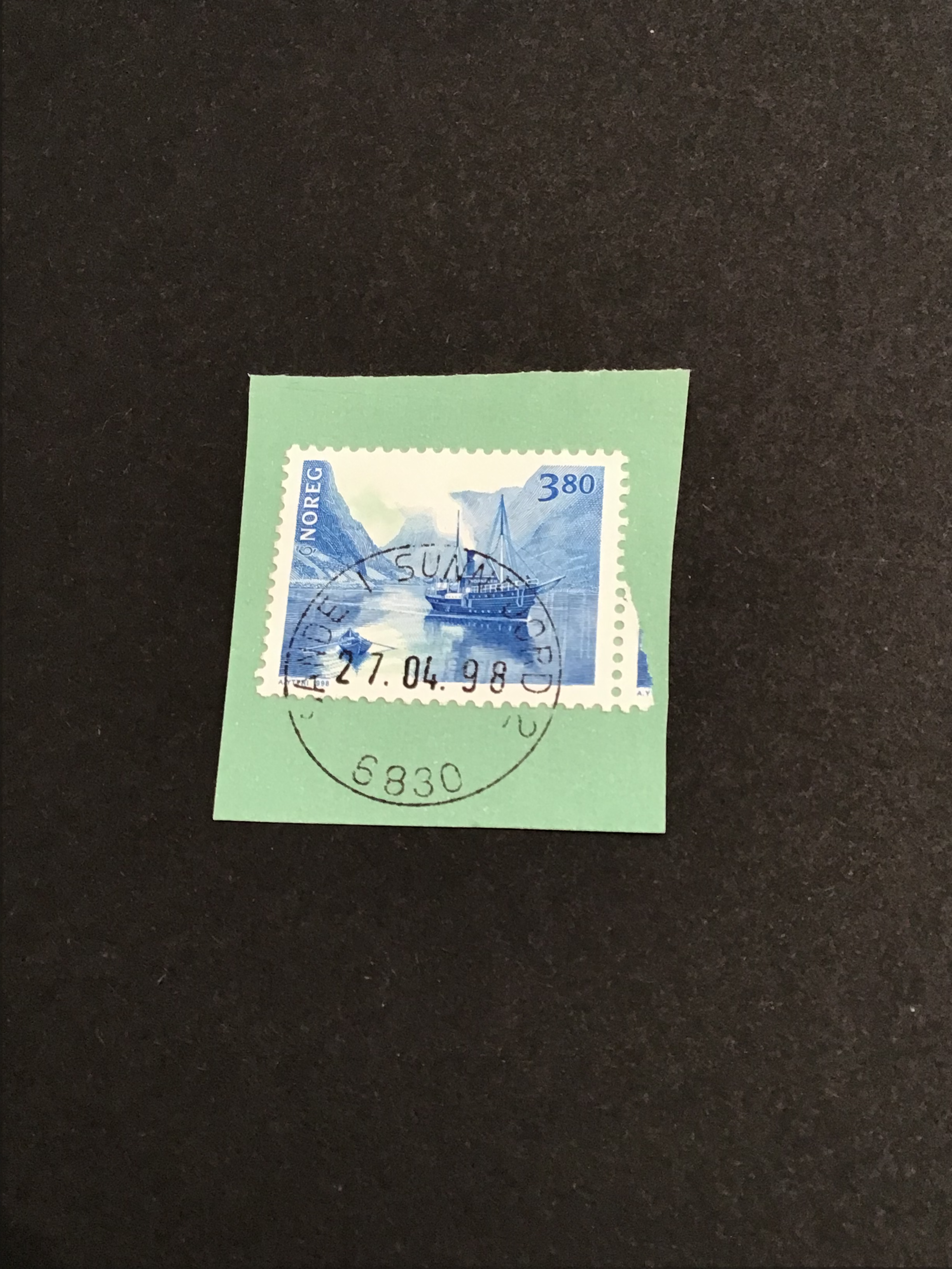 Sande i Sunnfjord.  27 04 98