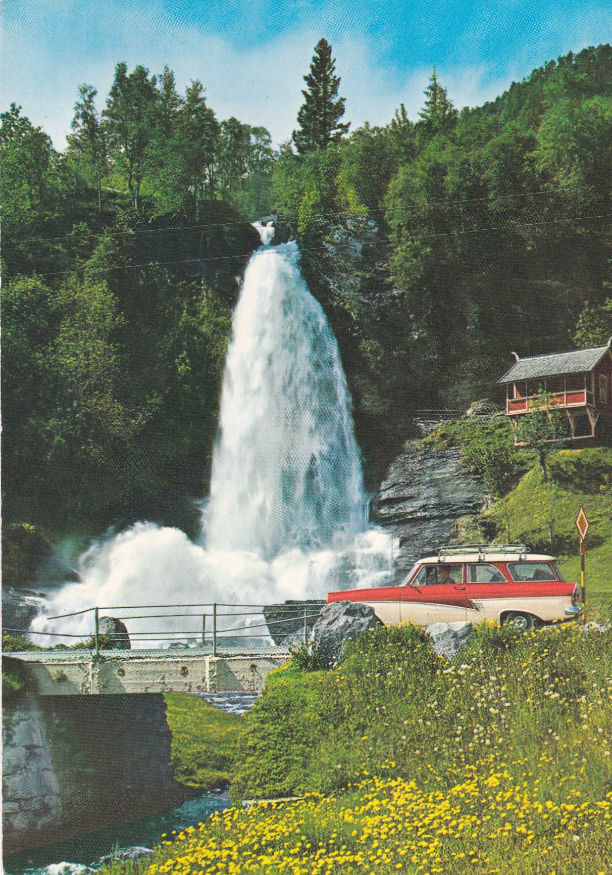 Steindalsfossen, Norheimsund. Bil ( Normann O-51-14)