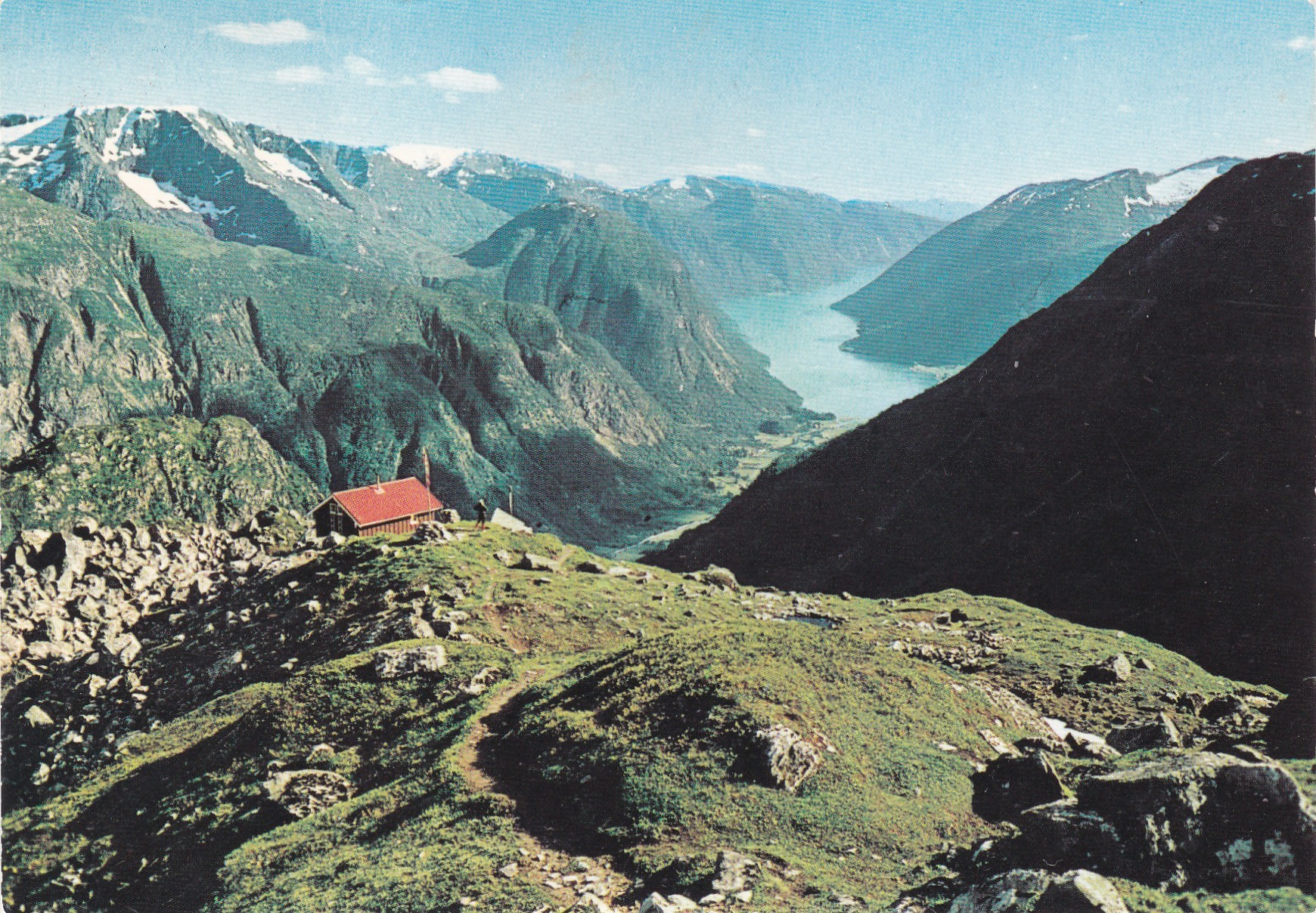 Flatbrehytten, og Fjærlandsfjorden ( Grako 200/117)