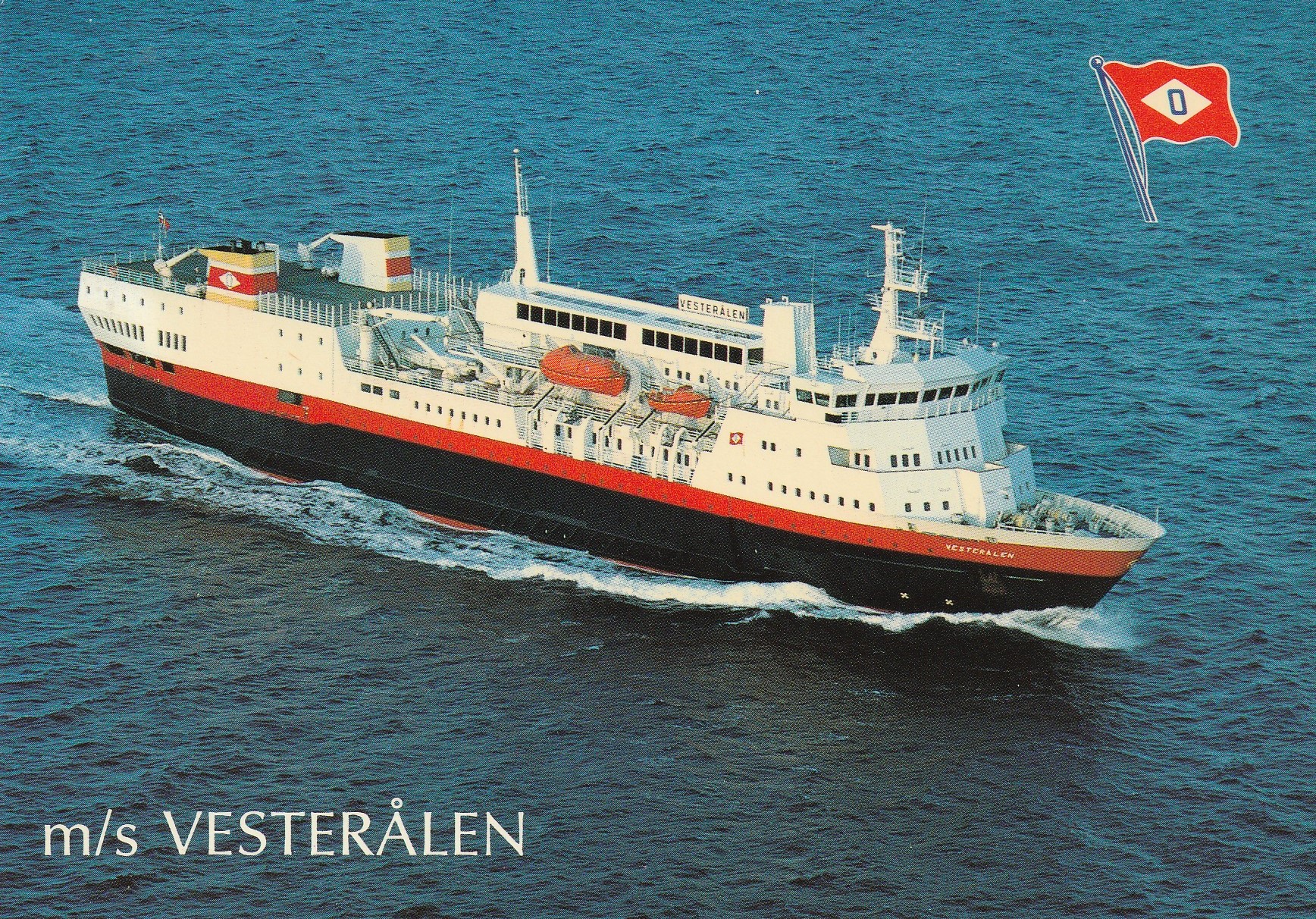 m/s "Vesterålen" .  To-Foto 89-409