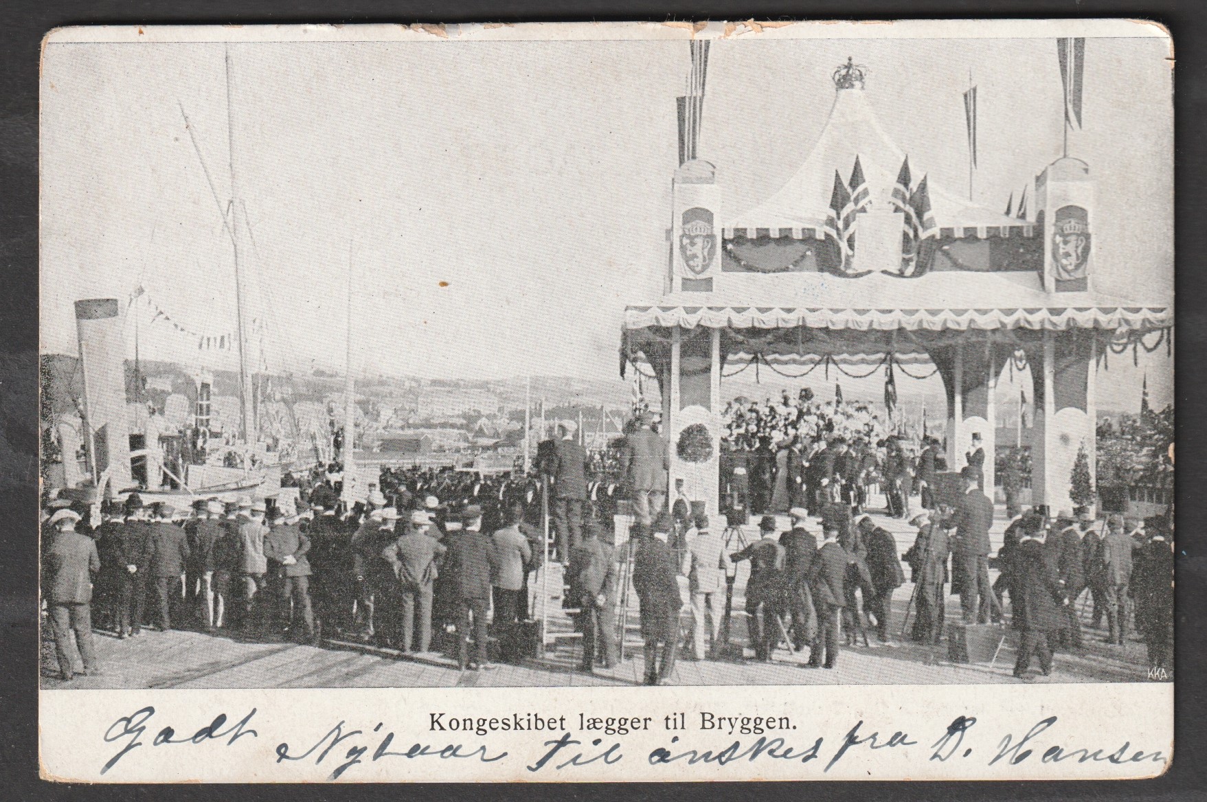 Kongeskibet lægger til Bryggen. Jansen & Co.
