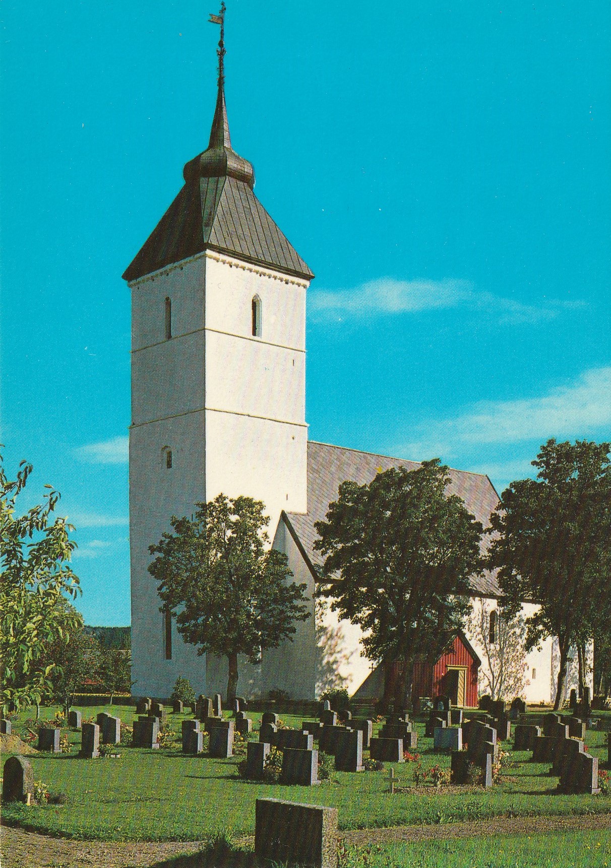 Stjørdal . Værnes kirke .  Aune F-2093-4