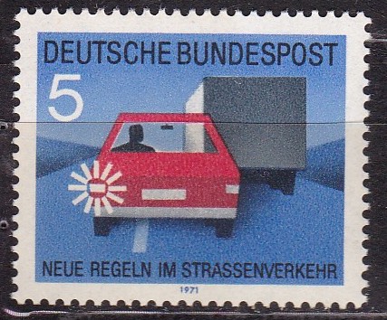 BRD 1971. Michel # 670. Nye trafikkregler 5 pf. Postfriskt merke