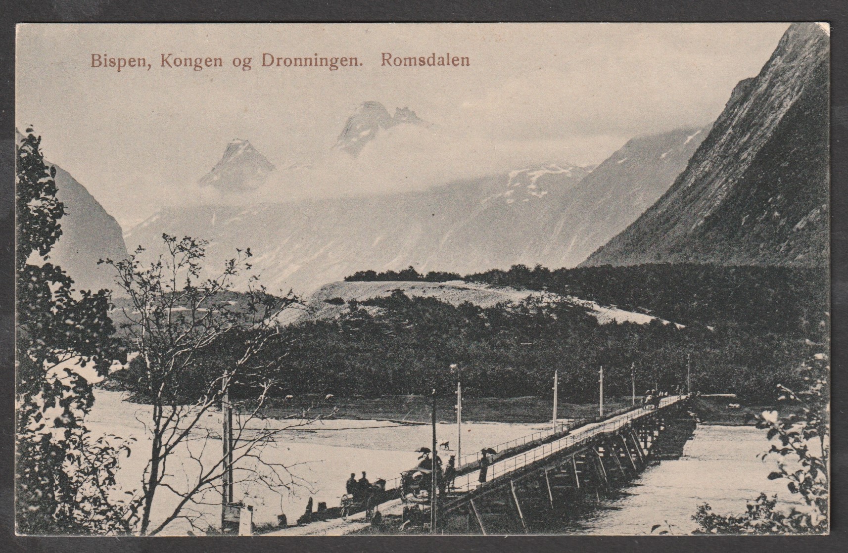 Bispen, Kongen og Dronningen. Romsdalen. Sødahl 3