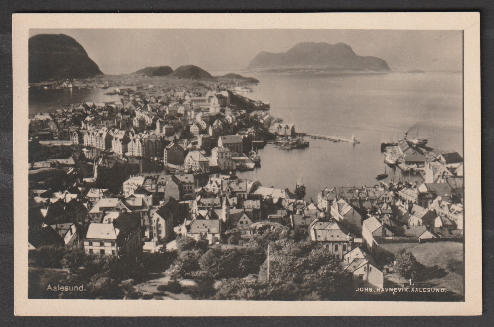 Aalesund. Johs. Havnevik 1