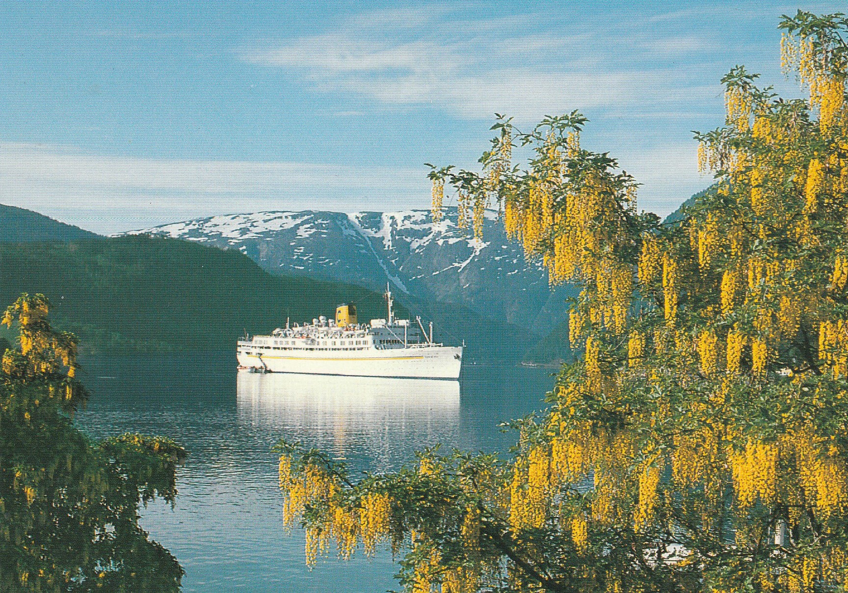 Ulvik i Hardanger .  Aune F-15595-4