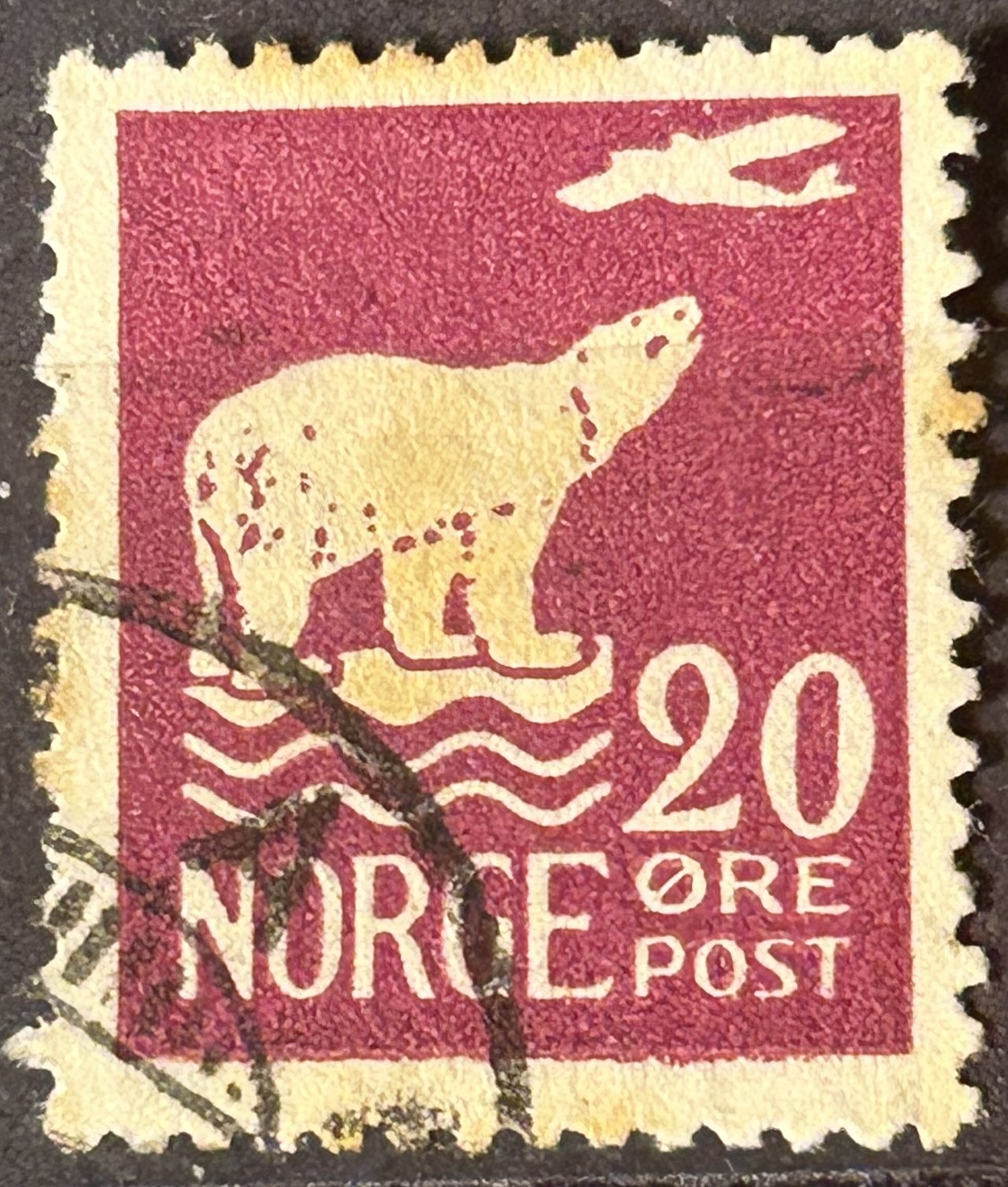 NK 135. PENT RUNDSTEMPLA.    (310,-)