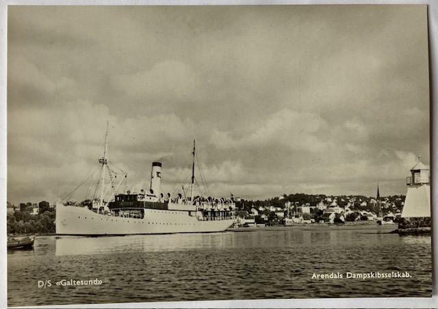 D/S Galtesund utenfor Arendal ved FYR