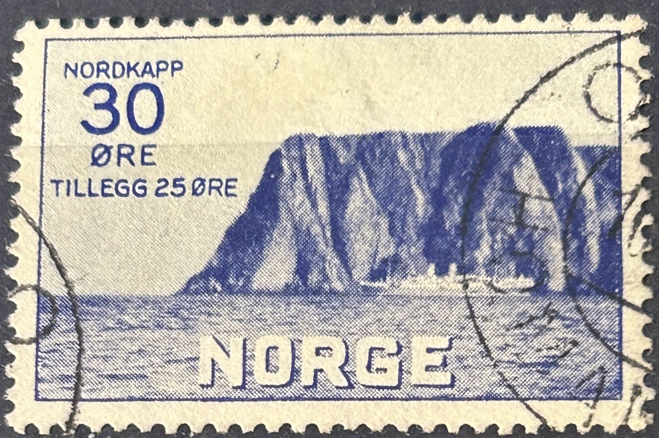 NK 183. PENT RUNDSTEMPLA m/bue. (800,-)