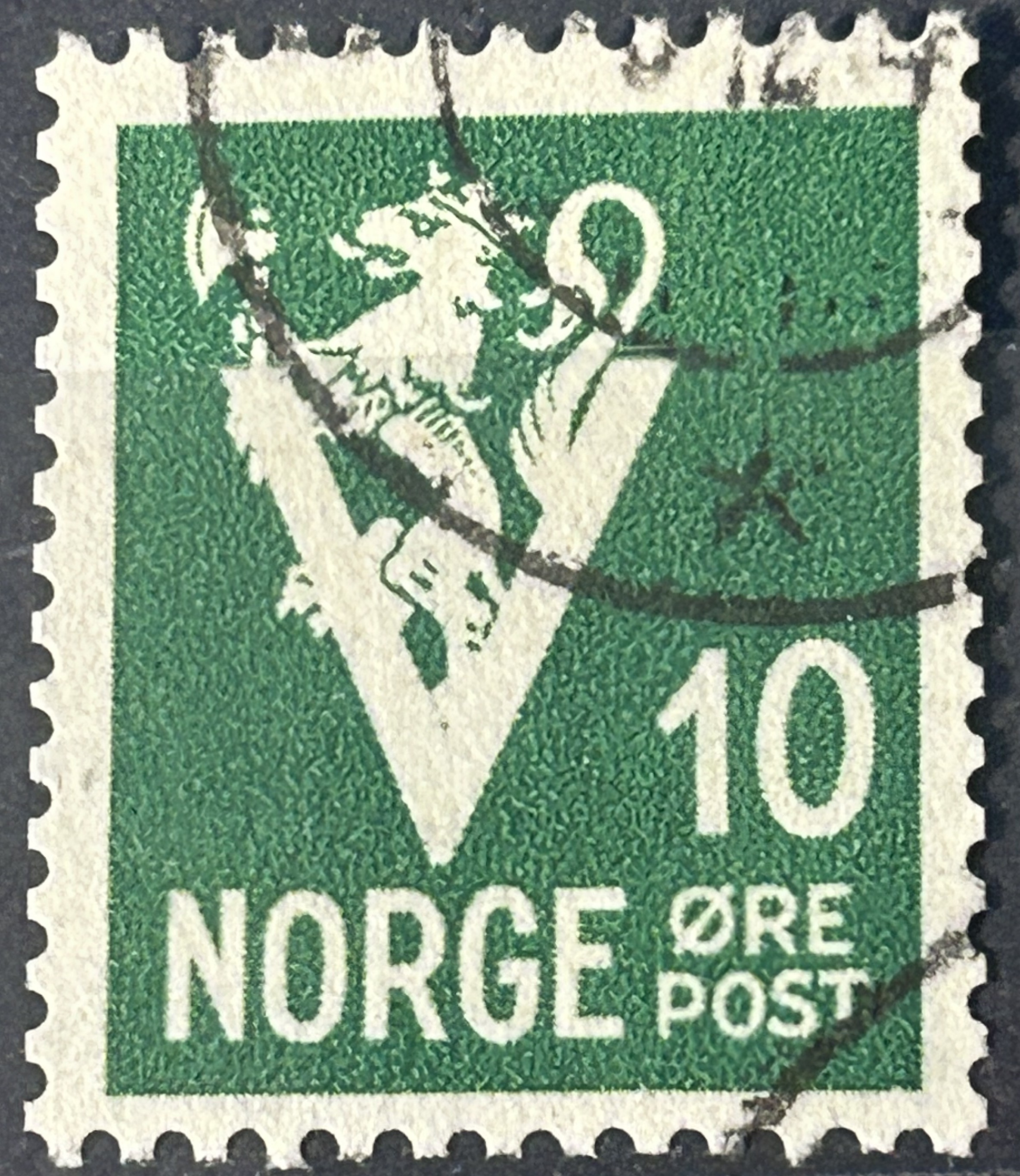 NK 293. PENT RUNDSTEMPLA m/bue. (150,-)