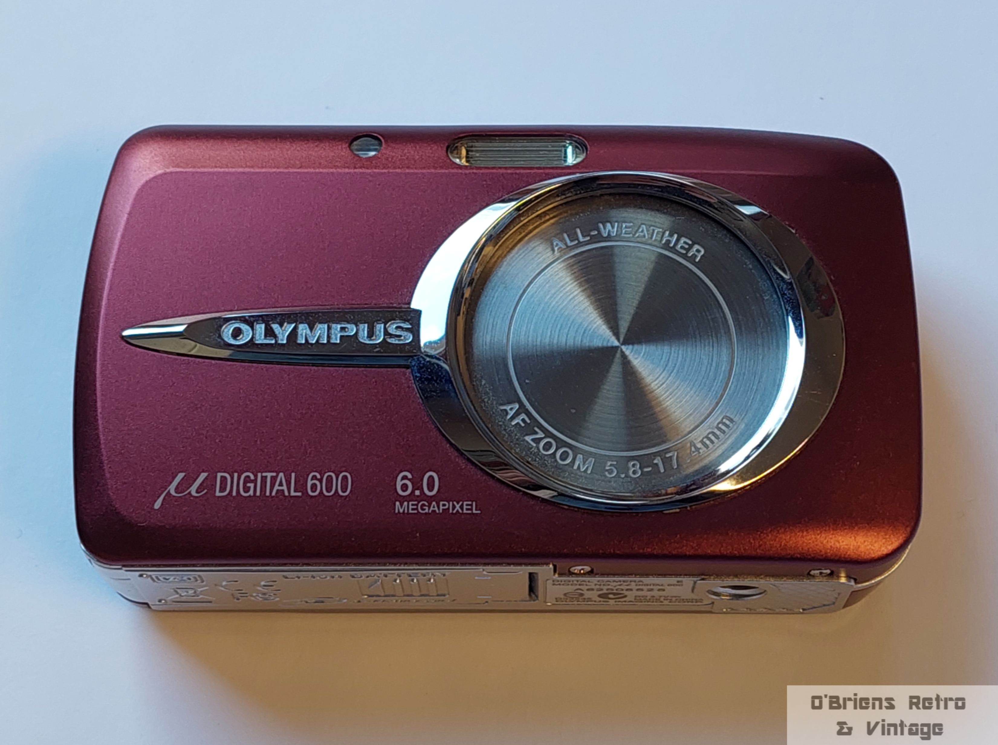 Olympus DIGITAL 600 6.0 MP - Burgunder kompaktkamera Retro Y2K