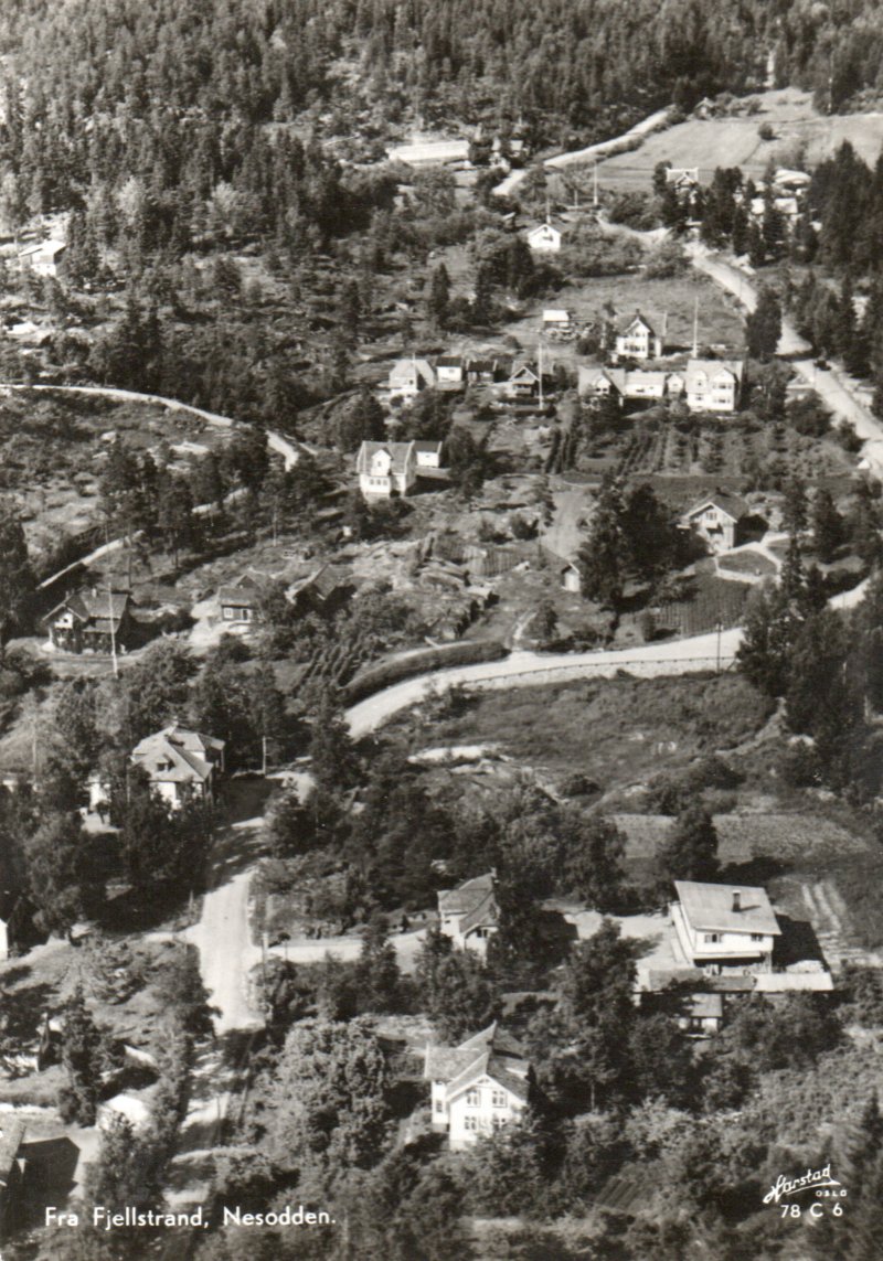 Nesodden. Fjellstrand. Påskrevet 1956.