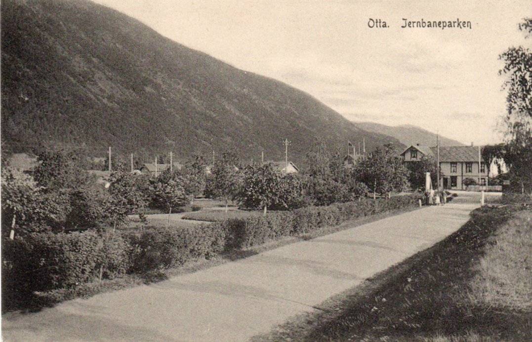 Otta. Jernbaneparken.
