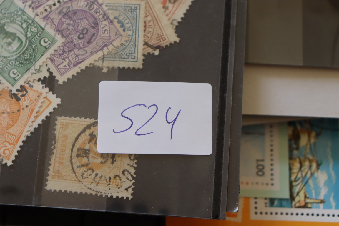 Særdeles spændende og godt Lot med Hele Verden både **/§ (524)