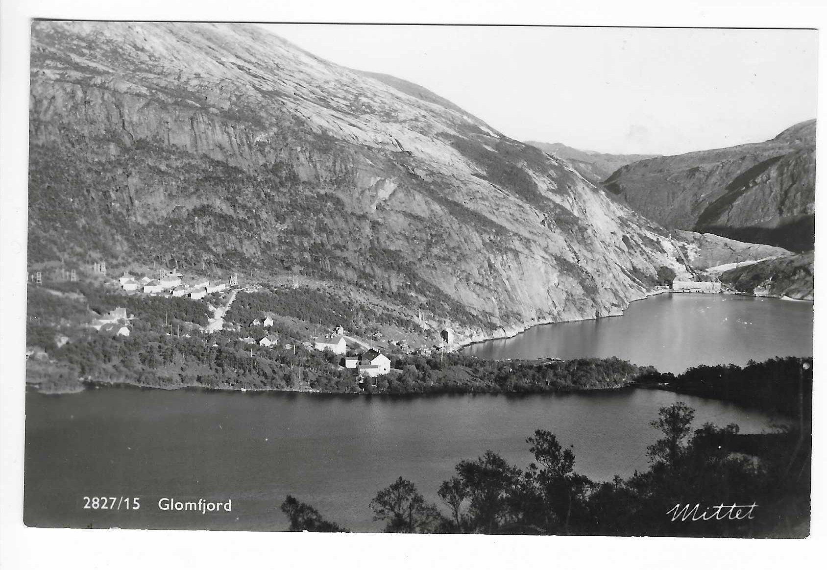 Glomfjord.Utsikt mot stedet og kraftstasjonen. Småf. Mittet 2827/15
