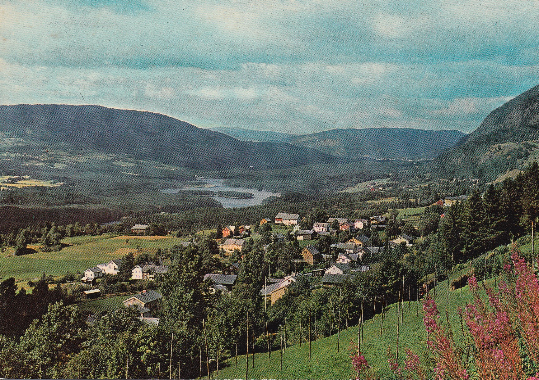 Eldre kort fra Aurdal , Valdres .   Normann 6-32-1775