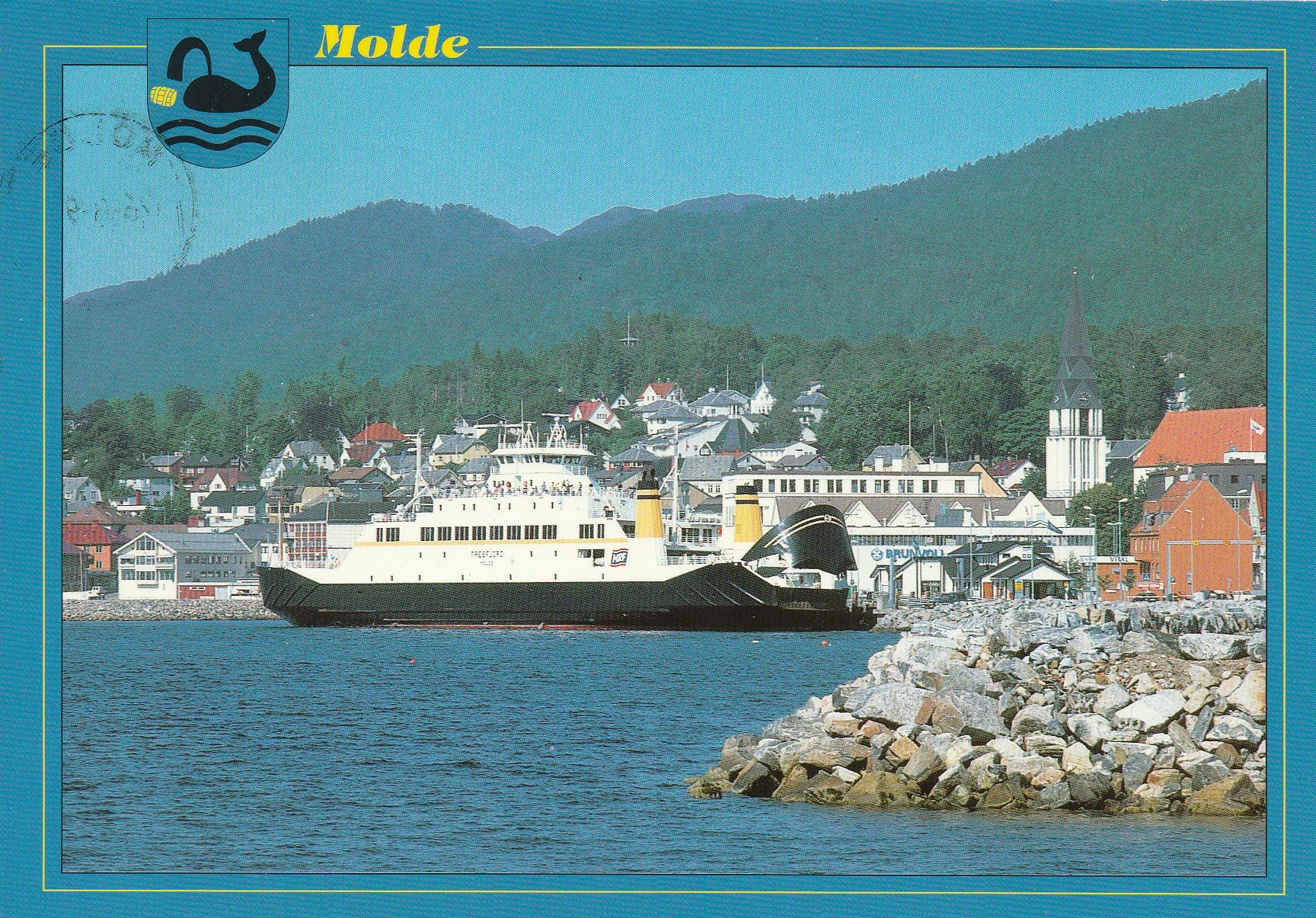B/F Tresfjord ved kai i Molde . Normann 01-T-C-90 Pst
