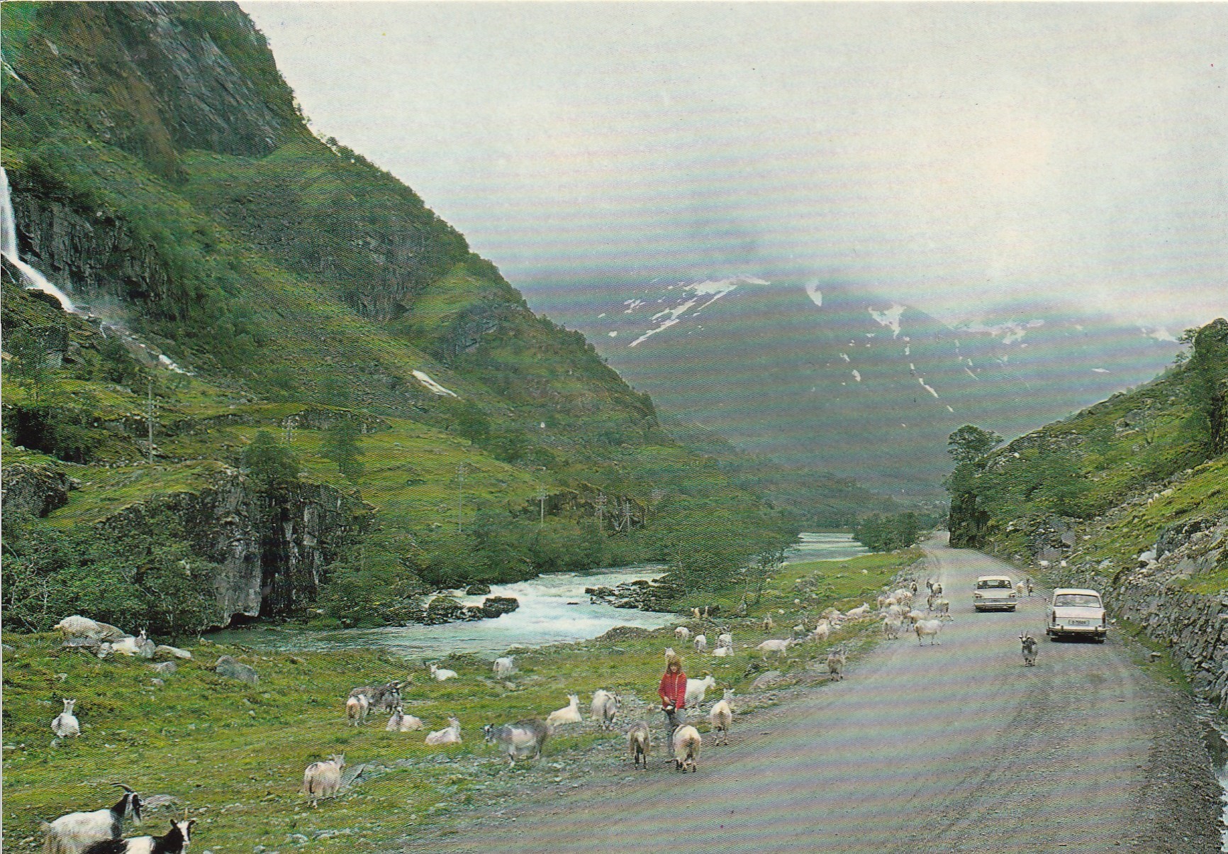Eldre kort fra Våtedalen, Ruten Sognefjorden - Jølster - Nordfjord.  Normann N-21-20