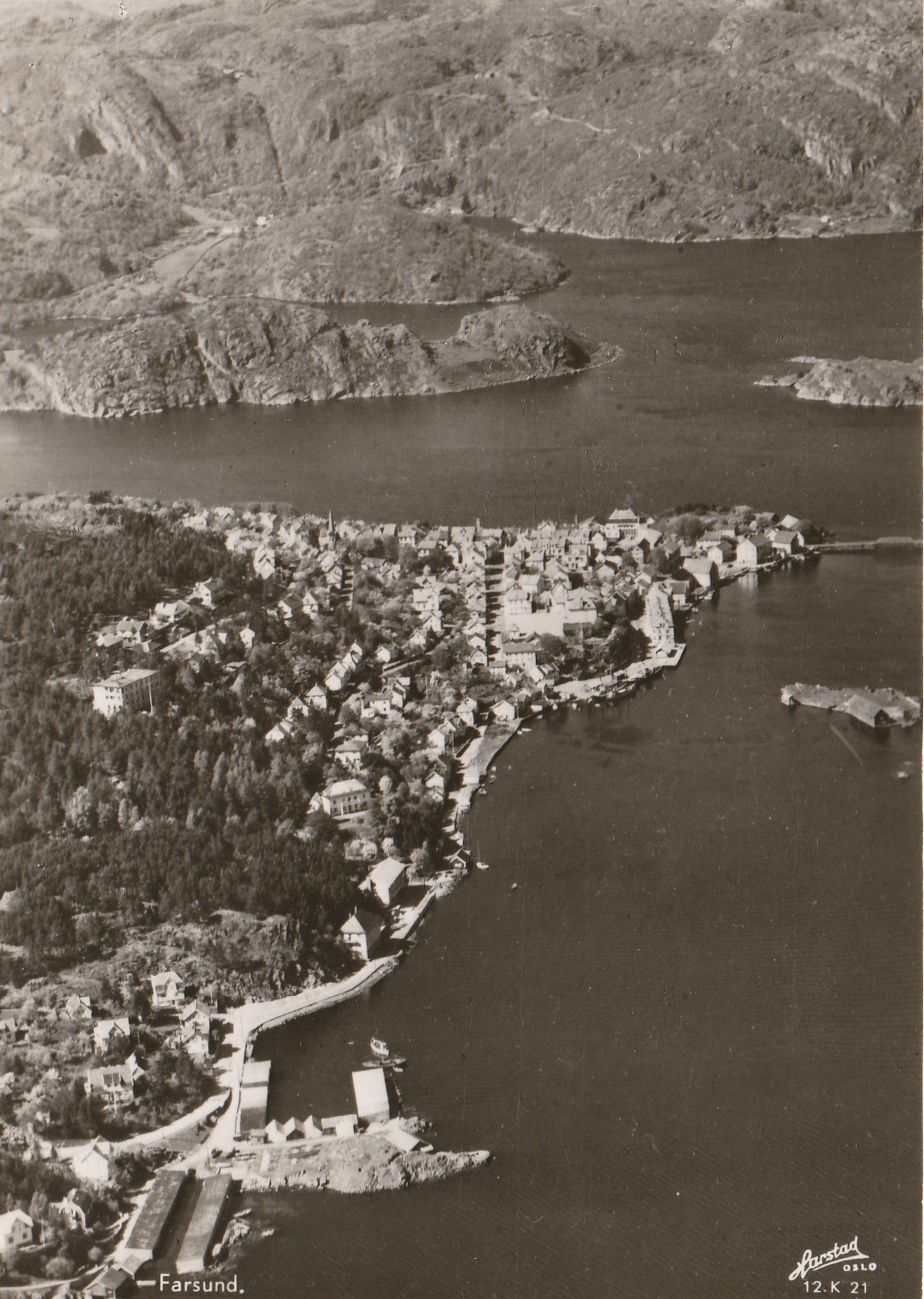 Farsund.     Harstad 12. K 21