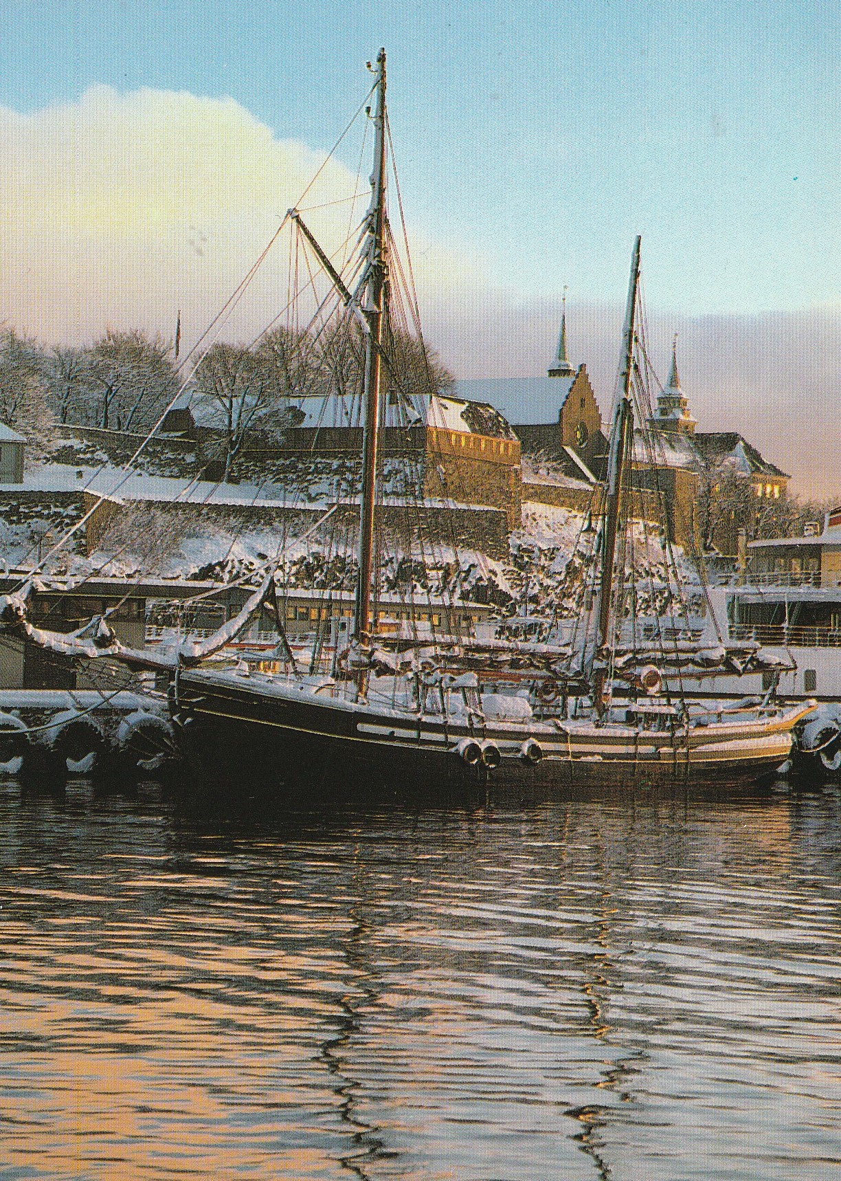 Oslo .  Akershus festning og slott .  Aune F-15310-4