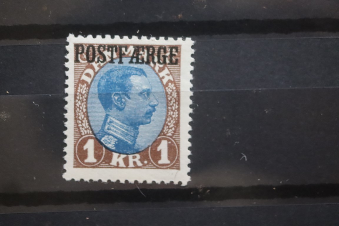 Nr. 8 - AFA 800 NOK - postfrisk