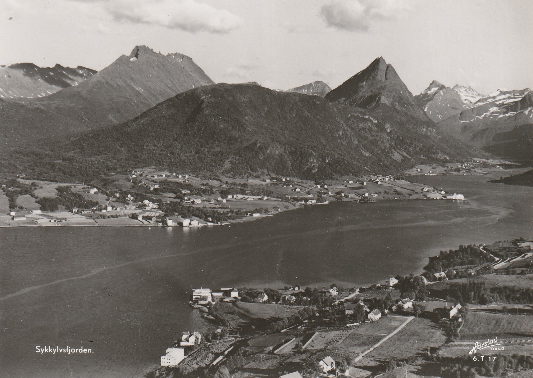 Sykkylvsfjorden . Harstad 6. T 17