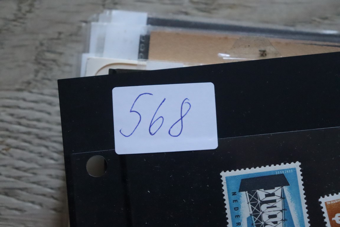 Godt Lot med Hele Verden både **/§ (568)