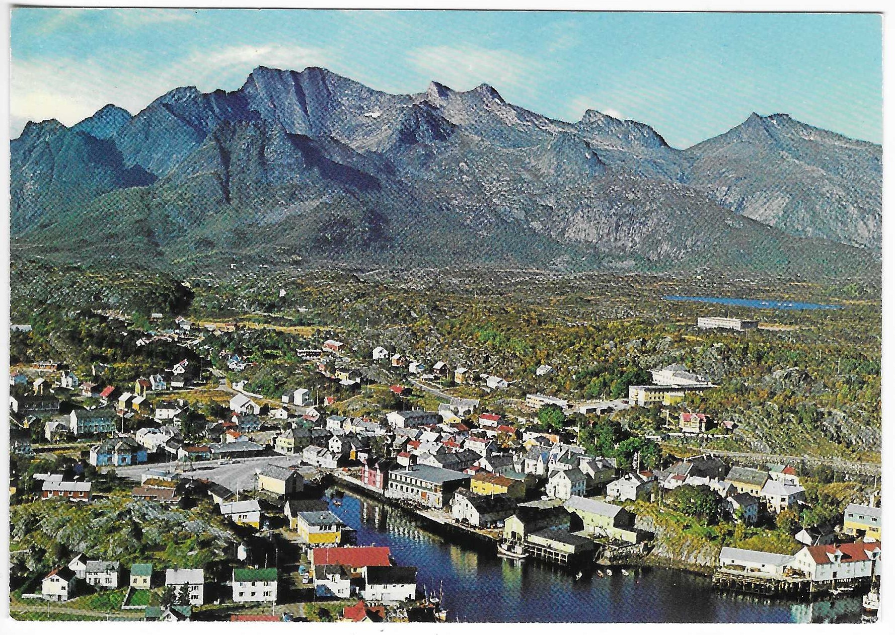 Kabelvåg.Lofoten.Oversikt 60t? Aune F-7374-4