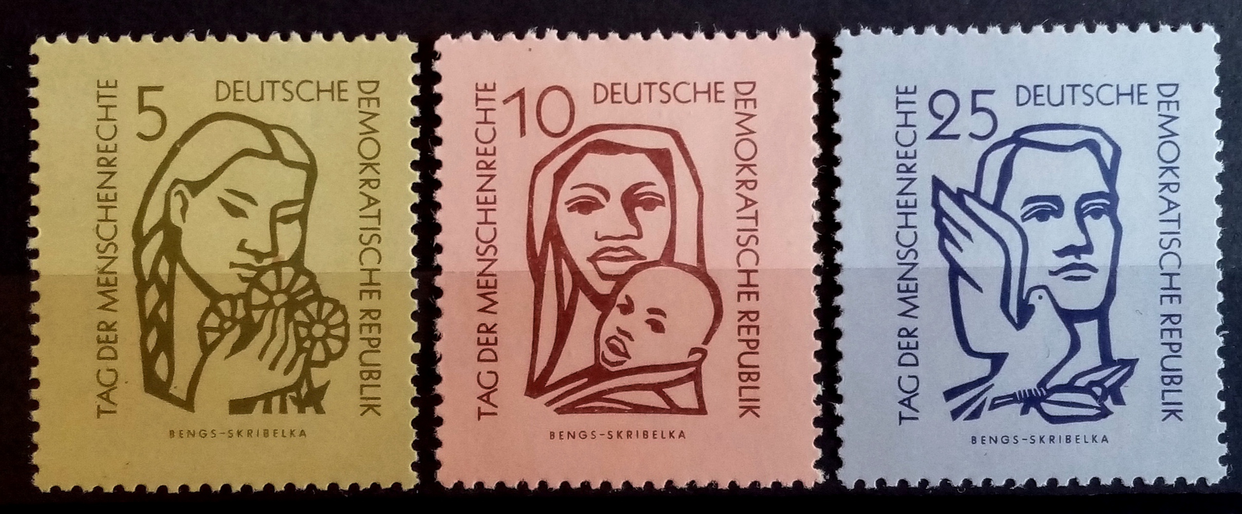 DDR - Afa : 352-54. Menneskerettighetenes dag. (1956) *