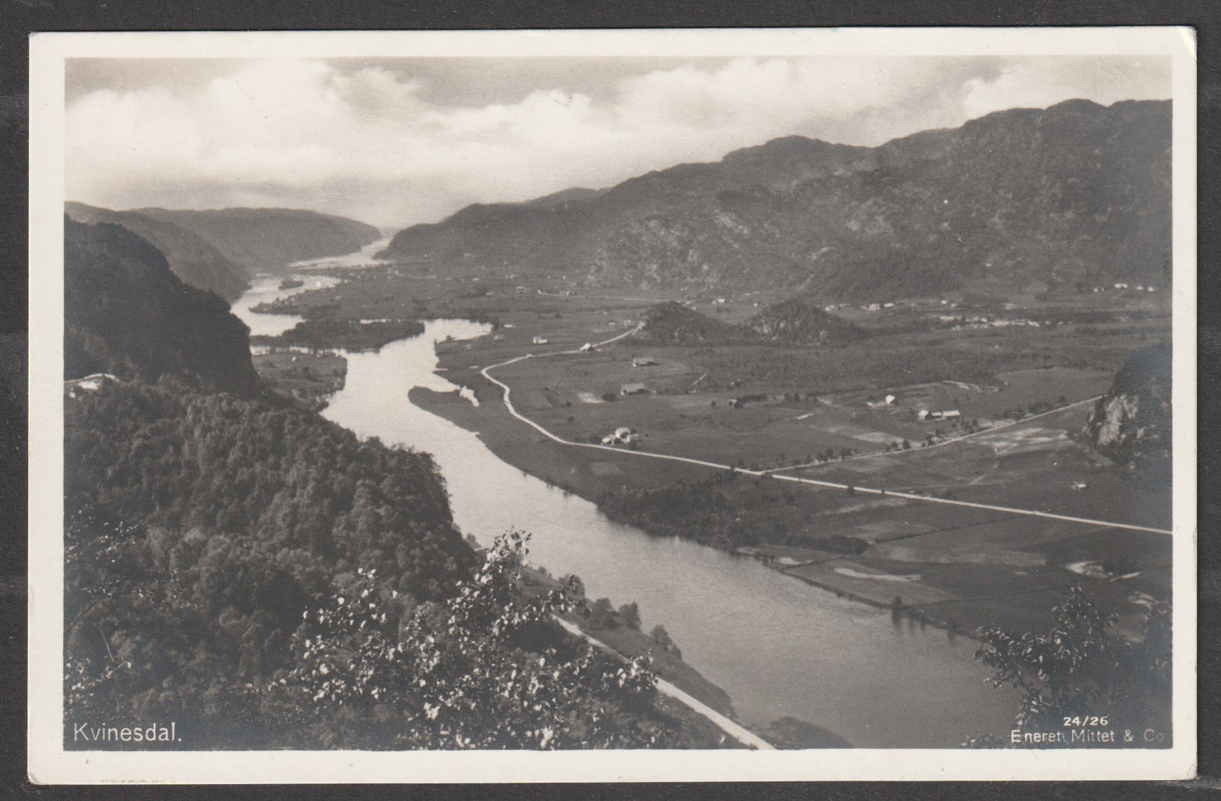 Kvinesdal. Mittet 24/26
