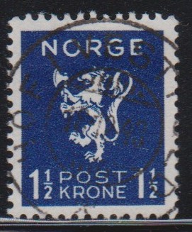 Nk 230.  Hof i Vestfold 18-12.43.