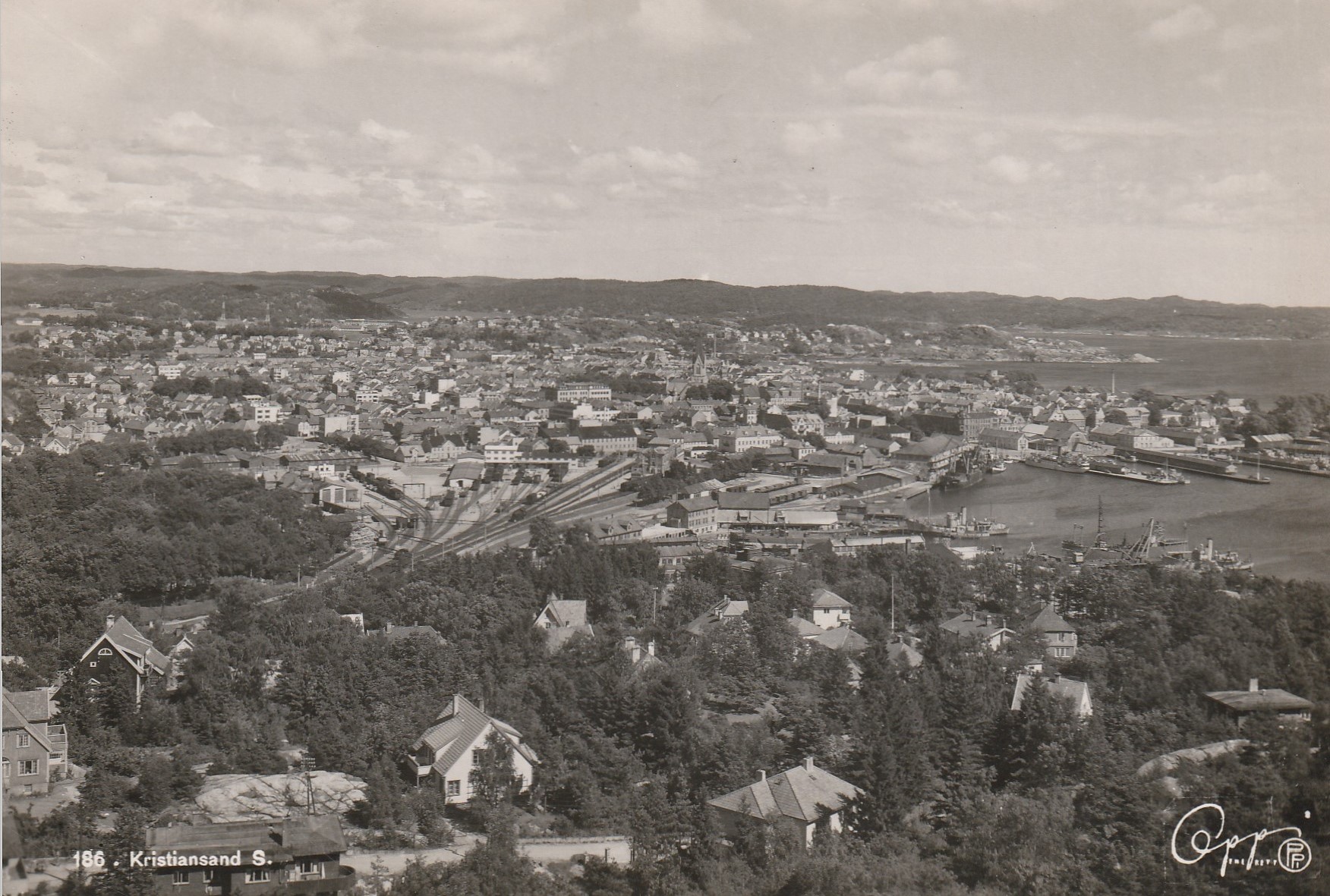 Eldre kort fra Kristiansand S . Oppi 186