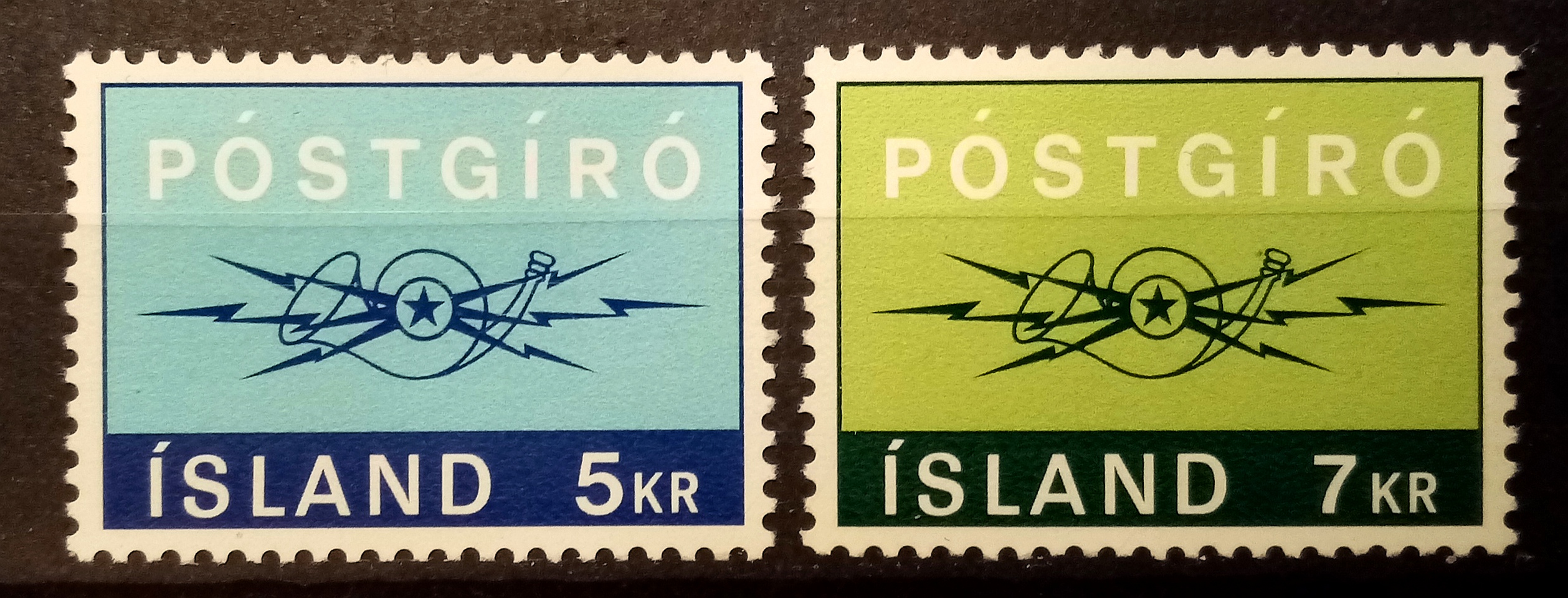 ISLAND - Afa : 454-55. Åpning av postgirotjeneste. (1971) **