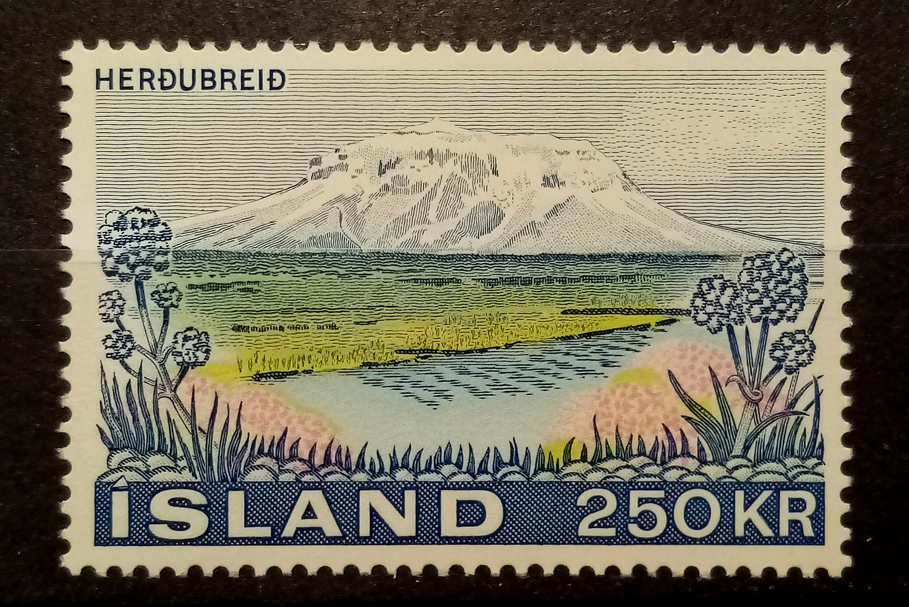 ISLAND - Afa : 461. Bjerget Herdubreid. (1972) **