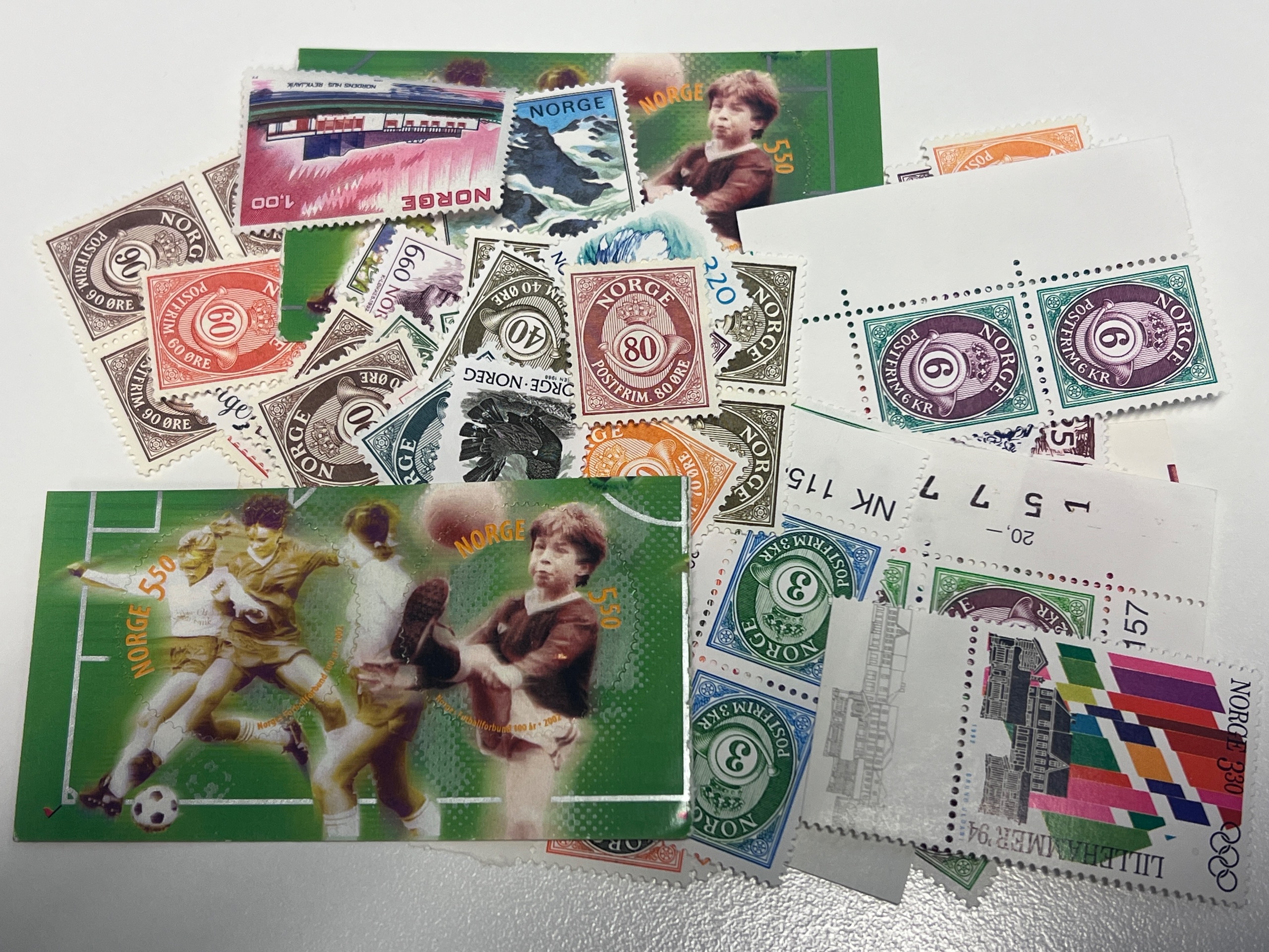 Postfriske frimerker. Pålydende 183,-