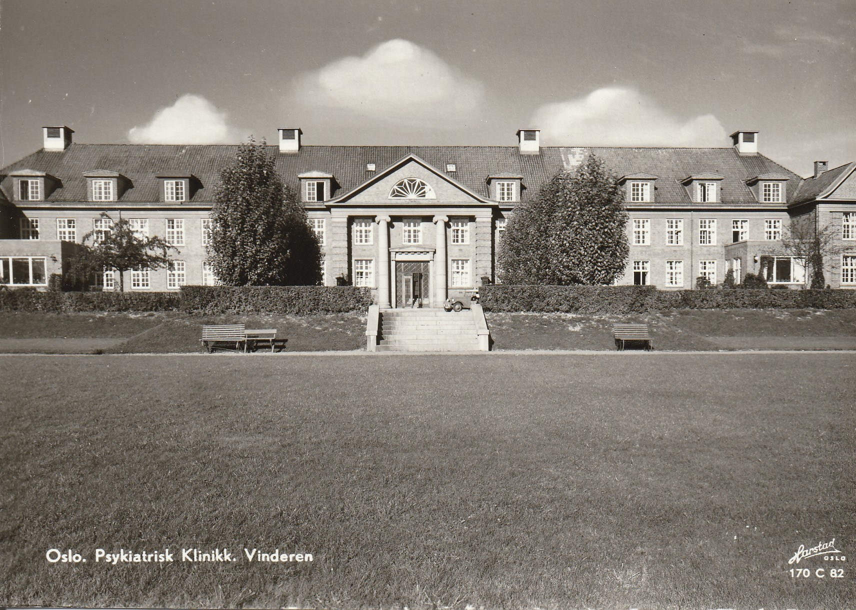 Oslo . Psykiatrisk Klinikk . Vinderen . Harstad 170 C 82 / Norsk arbeide