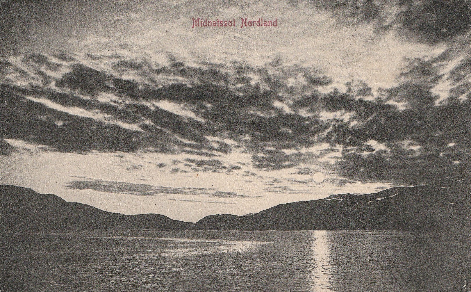 Gammelt Brevkort : Midnatssol Nordland . Mittet 208 Pst Små