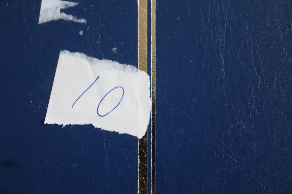 God bog med Hele Verden både postfrisk/stemplet (10)