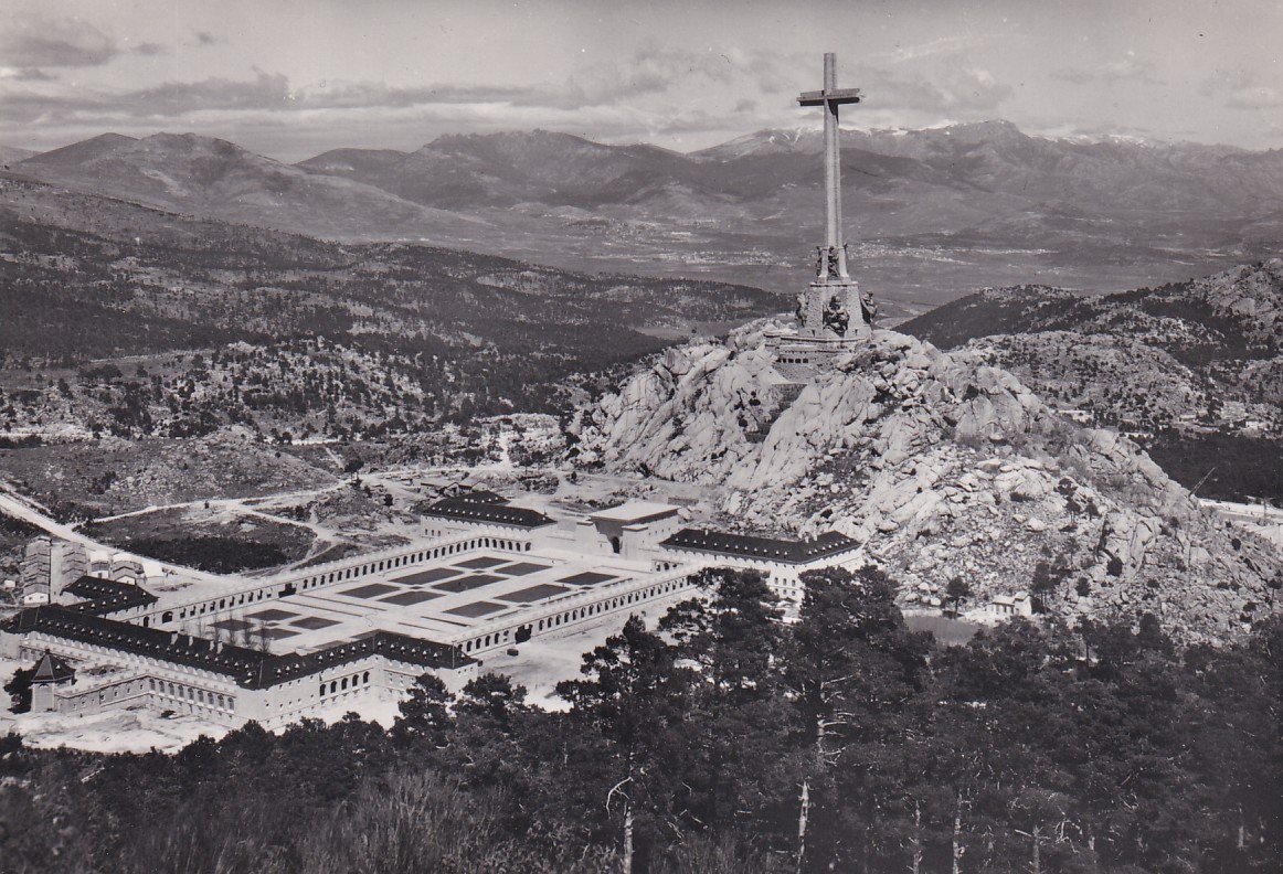 Santa Cruz del Valle de Los Caidos. The Cross and General view