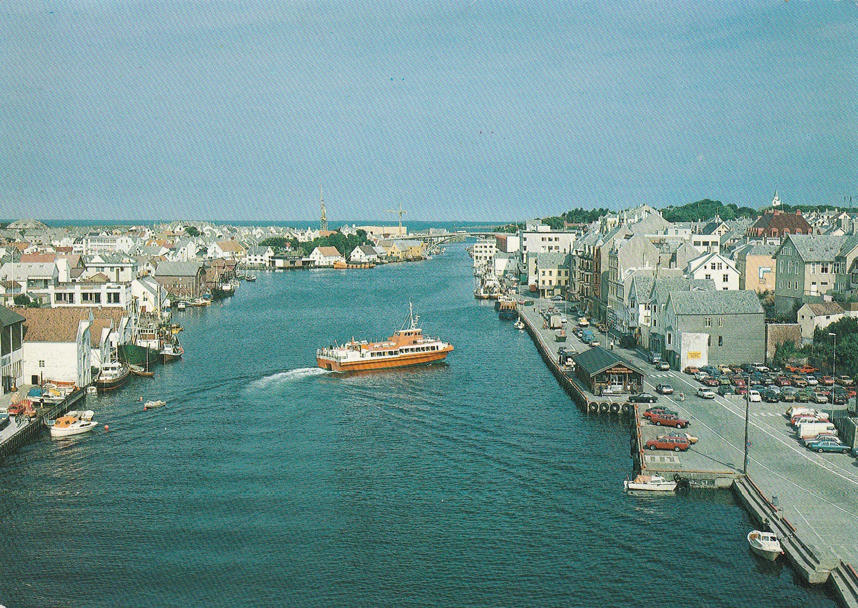 Haugesund . Indre havn . Mittet M-2155/40