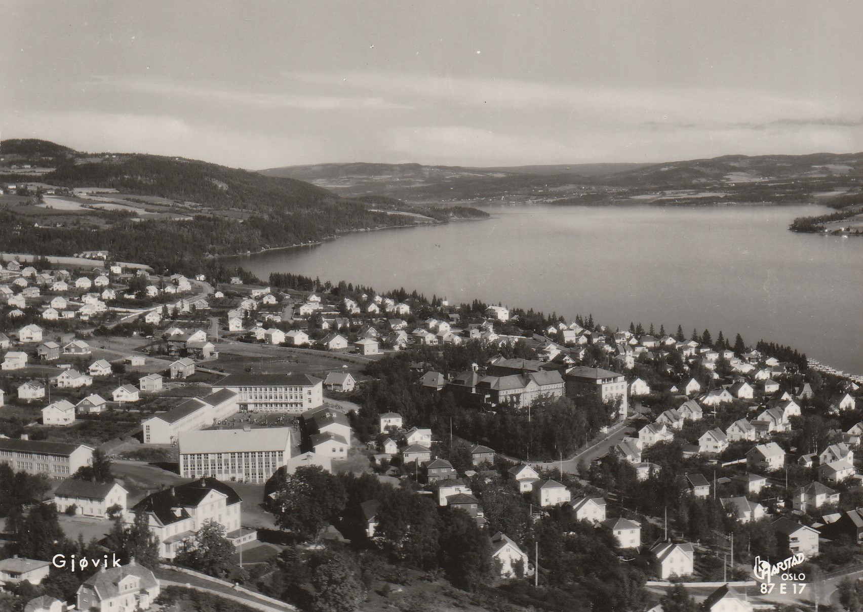 Gjøvik . Harstad 87 E 17